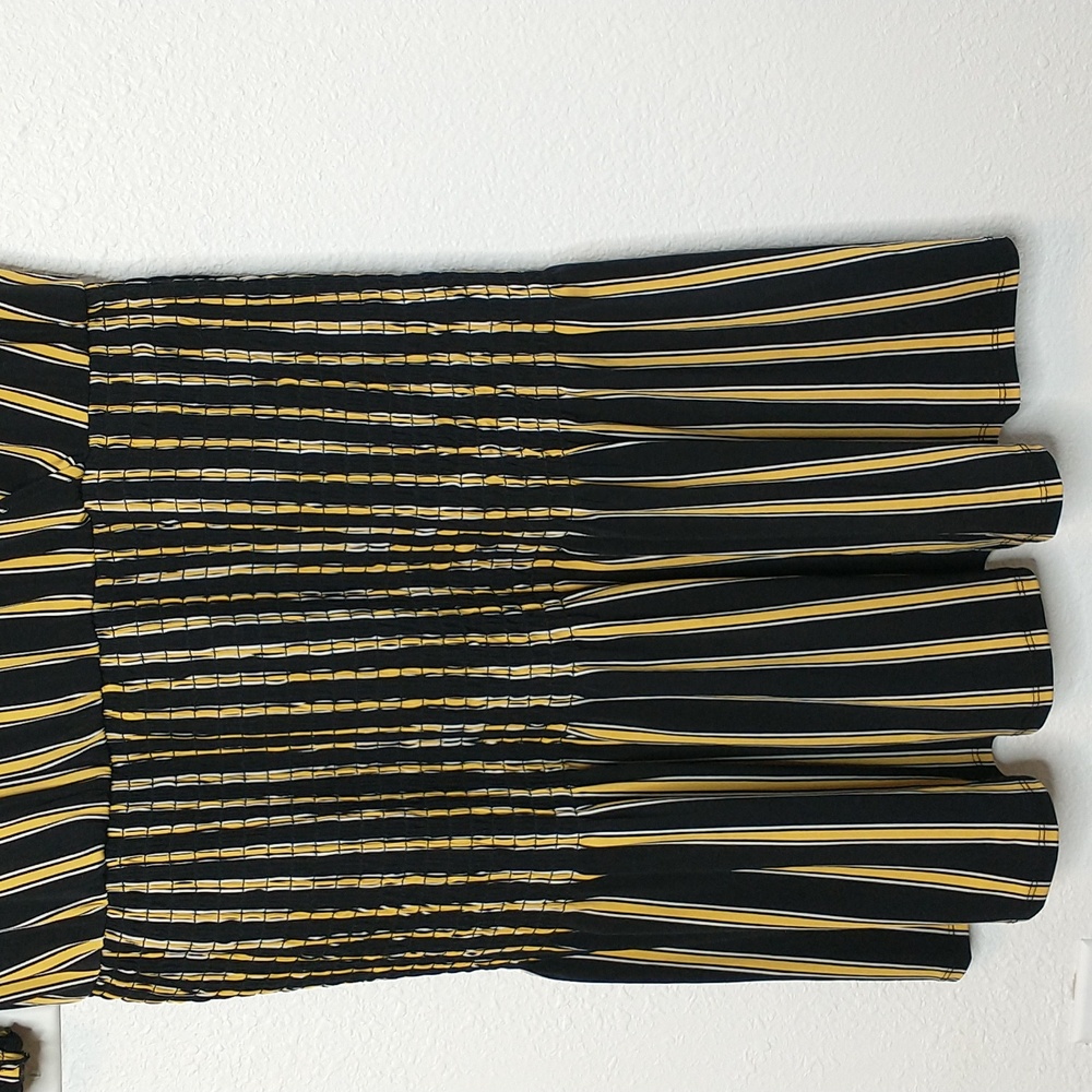 Cato Est 1946 Yellow and Black striped dress size large - Picture 5 of 5